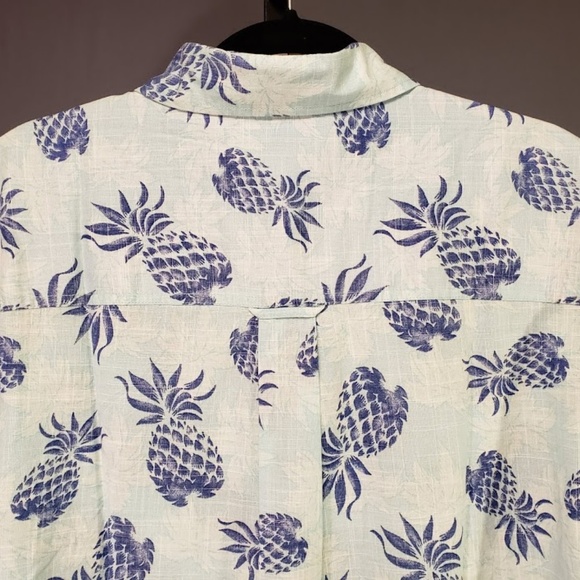 IZOD Big and Tall Saltwater Dockside Chambray - Picture 4 of 4